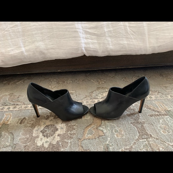 Vince Camuto black heels - Picture 5 of 7